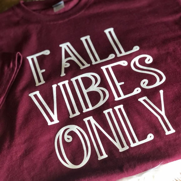 Fall vibes only tshirt - Picture 4 of 11